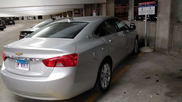 Avis Car Rental Picture 4