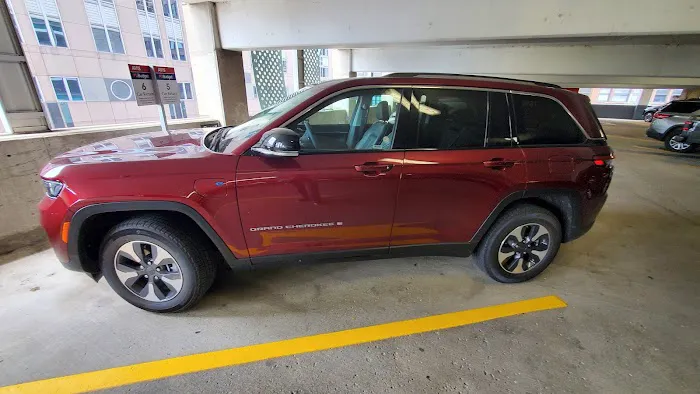 Avis Car Rental Picture 2