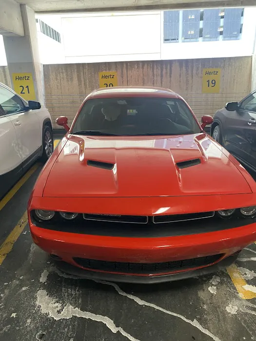Hertz Car Rental - Chicago - West Washington Street Picture 10