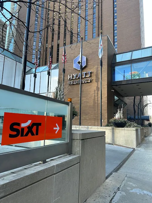 SIXT Rent a Car Chicago Hyatt Regency Picture 4