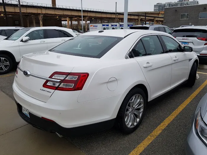 Avis Car Rental Picture 6