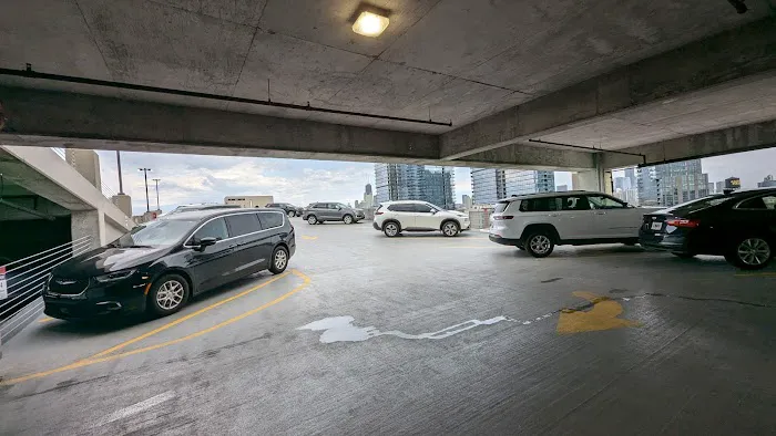 Avis Car Rental Picture 8