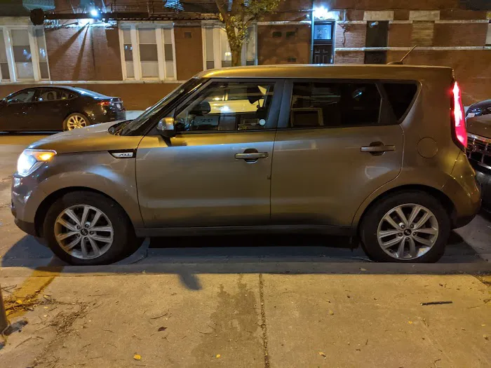 Avis Car Rental Picture 6