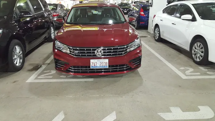 Hertz Car Rental - Chicago - Chicago Midway International Airport (MDW) Picture 7