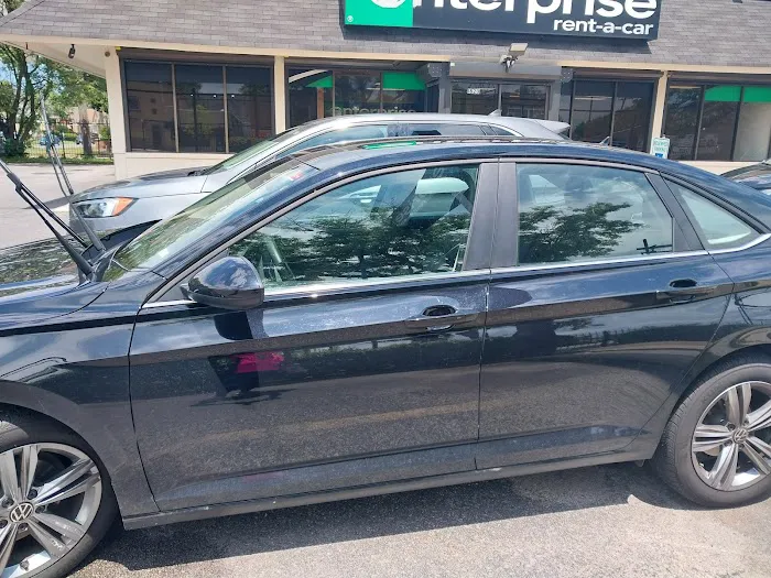 Enterprise Rent-A-Car Picture 5