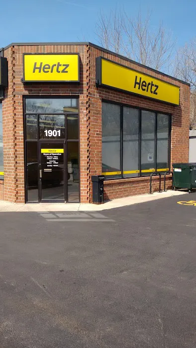 Hertz Car Rental - Evanston - North Green Bay Road Picture 9
