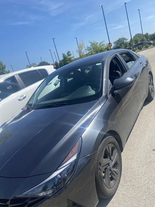 Avis Car Rental Picture 1