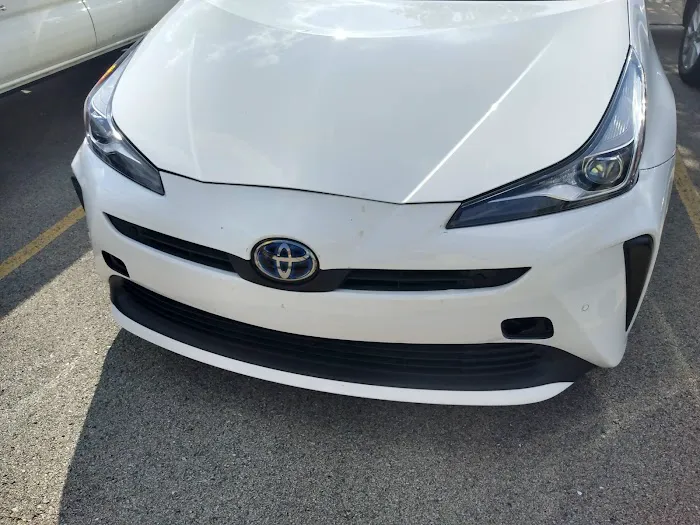 Avis Car Rental Picture 6