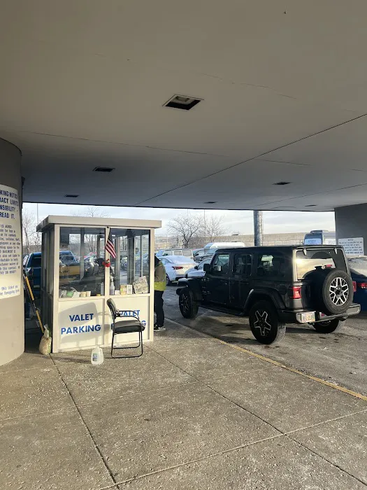 Routes Car Rental Picture 9