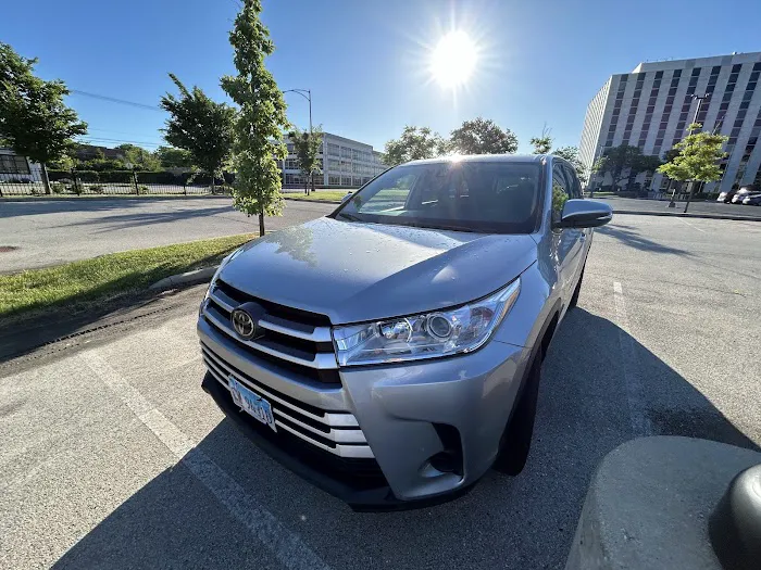LeeDan Car Rentals Picture 2
