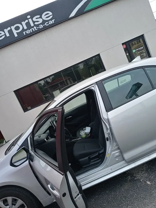 Enterprise Rent-A-Car Picture 8