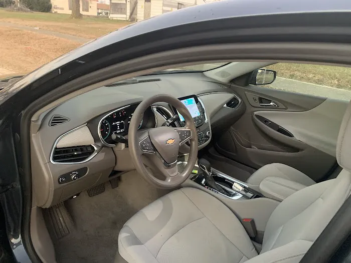 Enterprise Rent-A-Car Picture 4