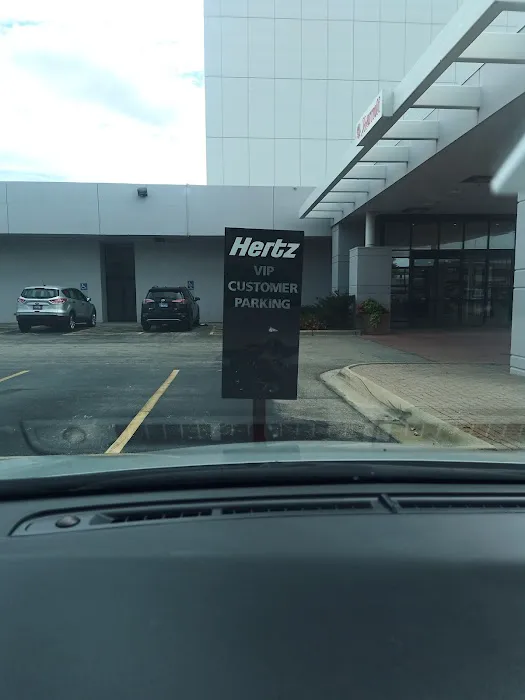 Hertz Car Rental - Chicago - Marriott Oak Brook Picture 4