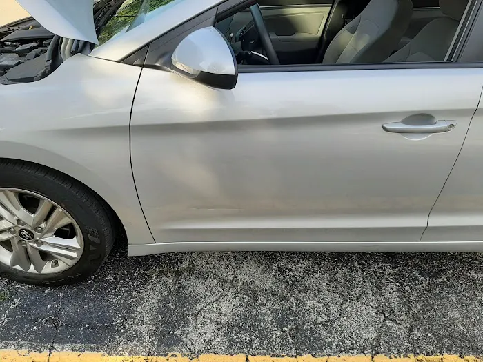 Avis Car Rental Picture 5