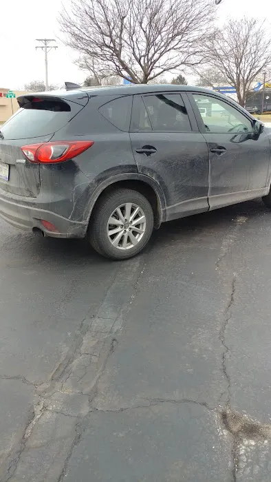 Avis Car Rental Picture 1