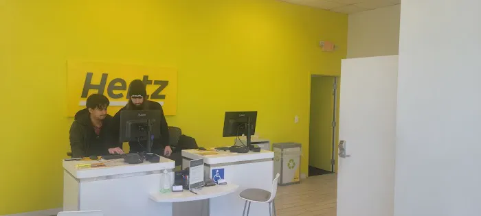 Hertz Car Rental - Downers Grove - Ogden Avenue Picture 2