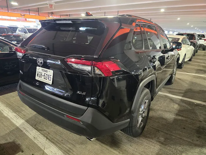 SIXT Car Rental Chicago Airport Picture 5