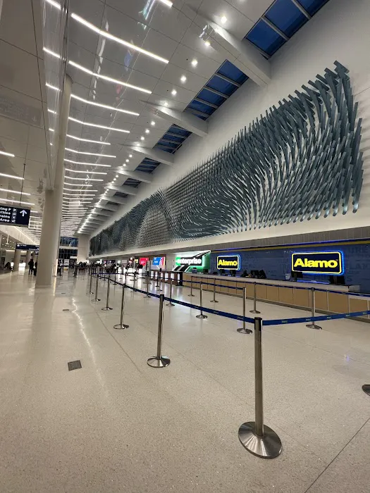 SIXT Car Rental Chicago Airport Picture 7
