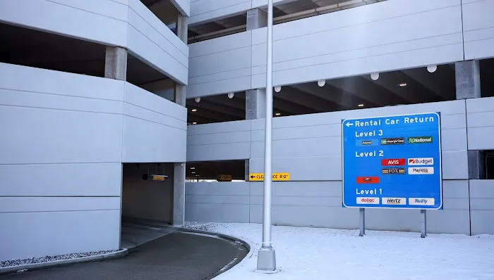 Budget Car Rental Picture 1