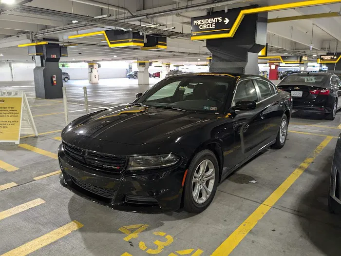 Hertz Car Rental - Chicago - Chicago O'hare International Airport (ORD) Picture 6