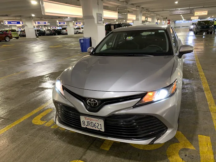 Hertz Car Rental - Chicago - Chicago O'hare International Airport (ORD) Picture 8
