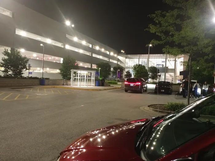 Thrifty Car Rental - Chicago - O'hare International Airport Picture 3