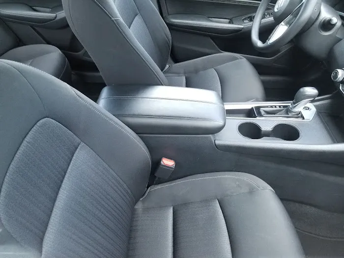 Hertz Car Rental - Merrillville - E. Highway 30 Hle Picture 5