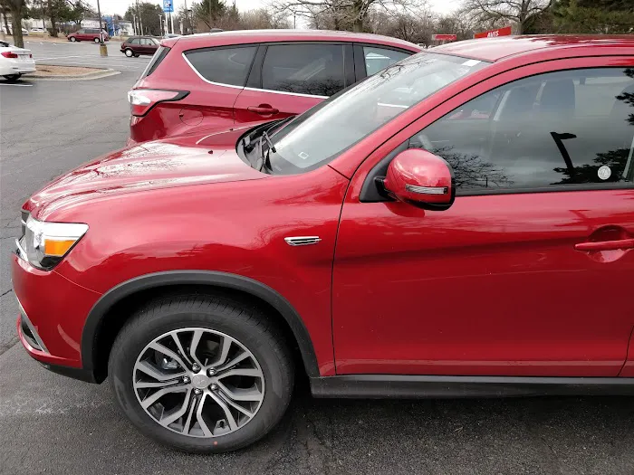 Avis Car Rental Picture 2