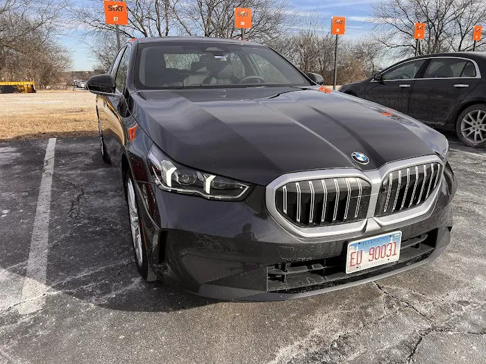 SIXT Rent a Car Naperville Mariott Picture 3