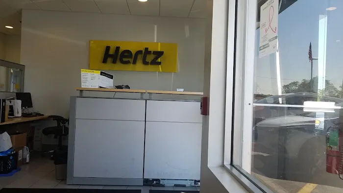 Hertz Car Rental - Glendale Heights - East North Avenue Hle Picture 4