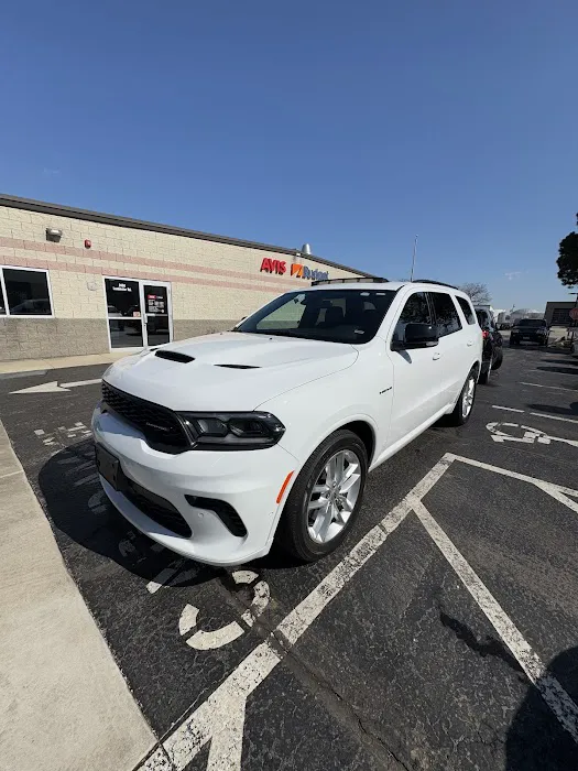 Avis Car Rental Picture 3
