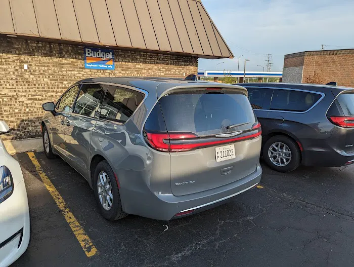 Avis Car Rental Picture 1