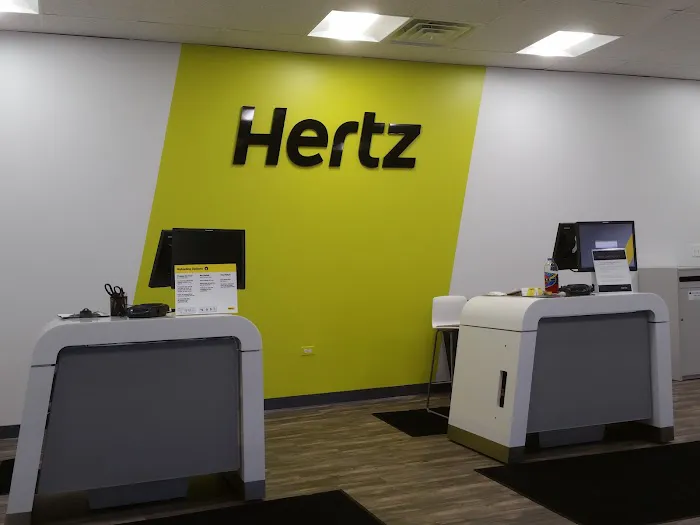 Hertz Car Rental - Aurora - North Lake Street Picture 6
