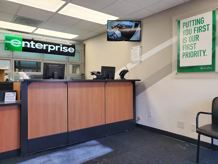 Enterprise Rent-A-Car Picture 2