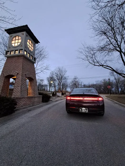 UPE Joyrydez - Luxury Rentals Picture 9