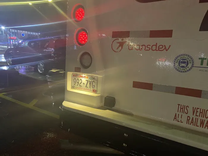 Transit Plus by Transdev | Milwaukee County Paratransit Services Picture 3