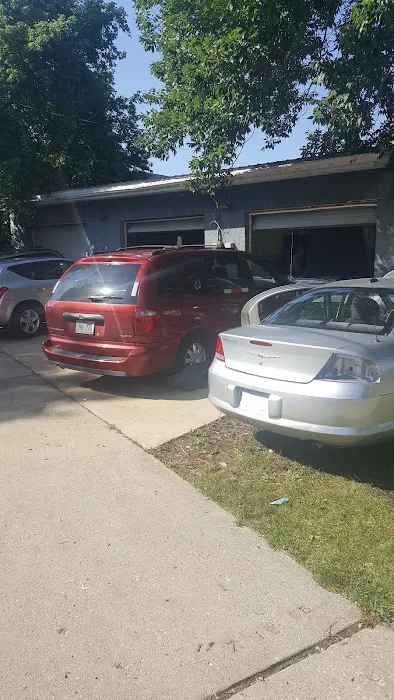 AA Auto Rental Inc Picture 3