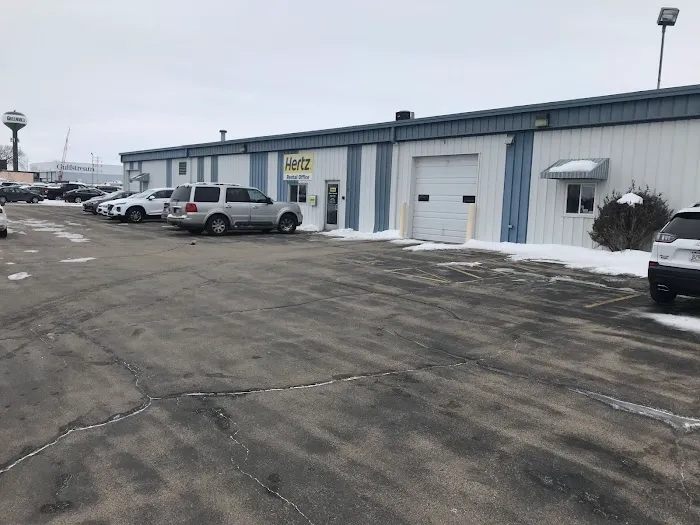 Hertz Car Rental - Appleton - Communication Hle Picture 4