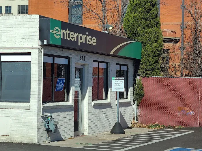 Enterprise Rent-A-Car Picture 6