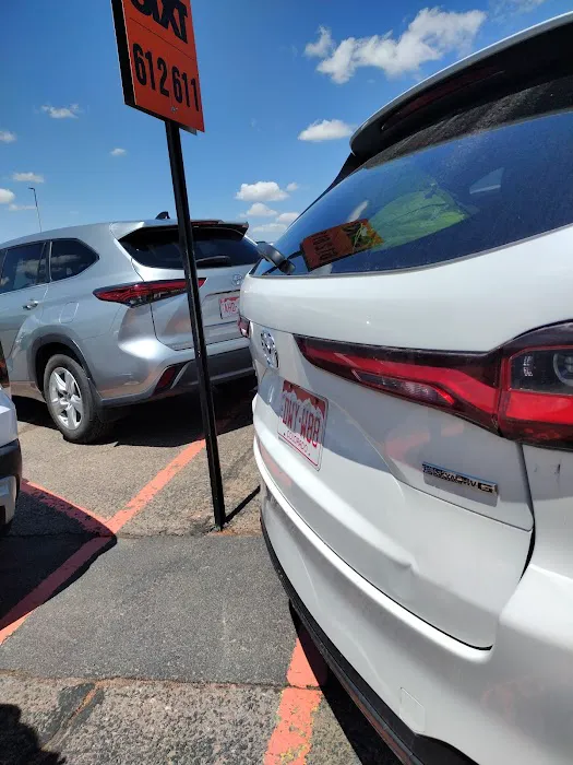 SIXT Rent a Car Denver Cherry Creek Picture 4
