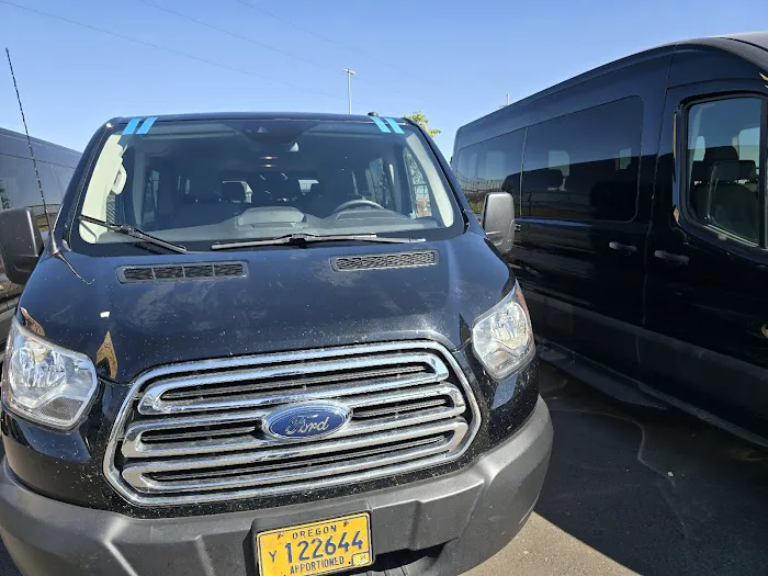 Bandago Van Rental Picture 5