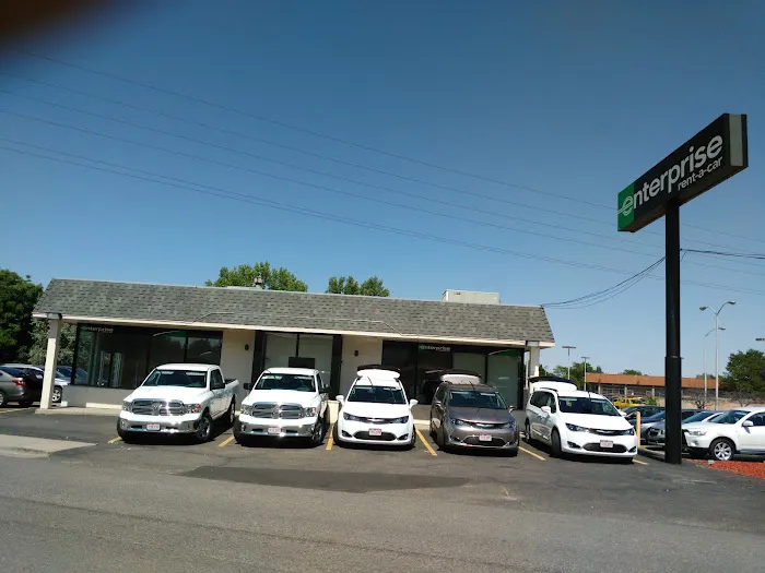 Enterprise Rent-A-Car Picture 3