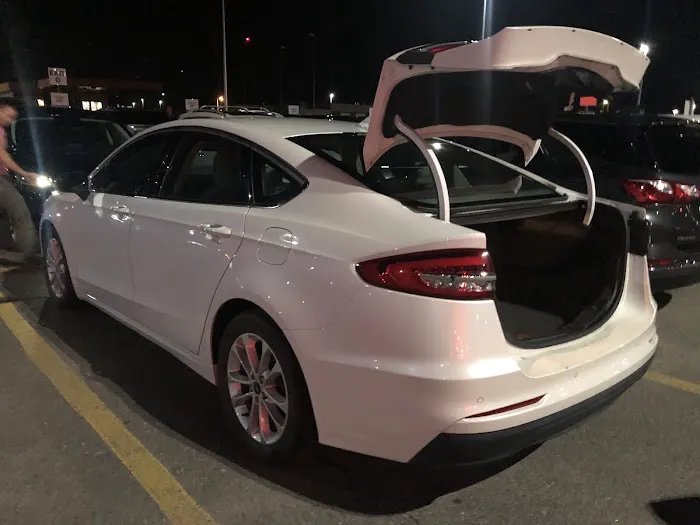 Thrifty Car Rental - Denver International Airport Picture 10