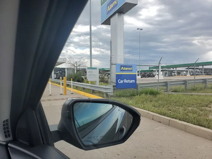 Alamo Rent A Car - Denver International Airport (DEN) Picture 7