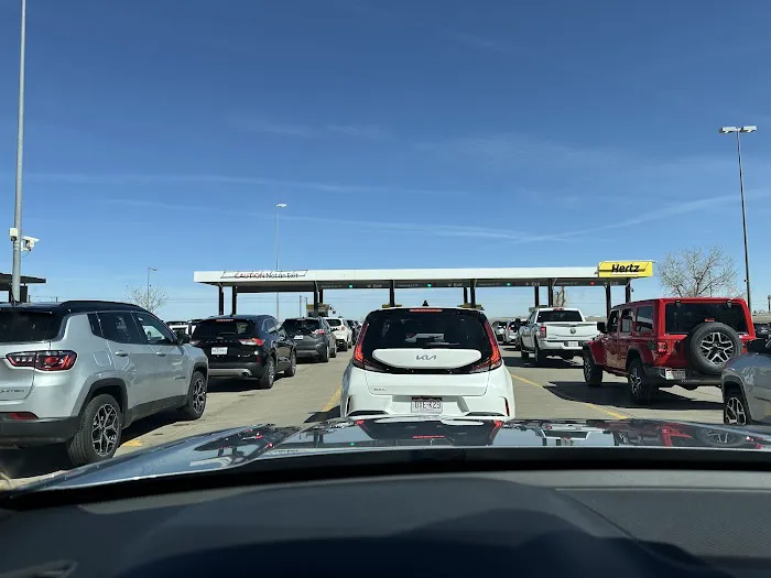 Hertz Car Rental Picture 2