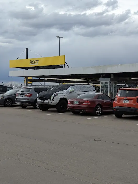 Hertz Car Rental Picture 7