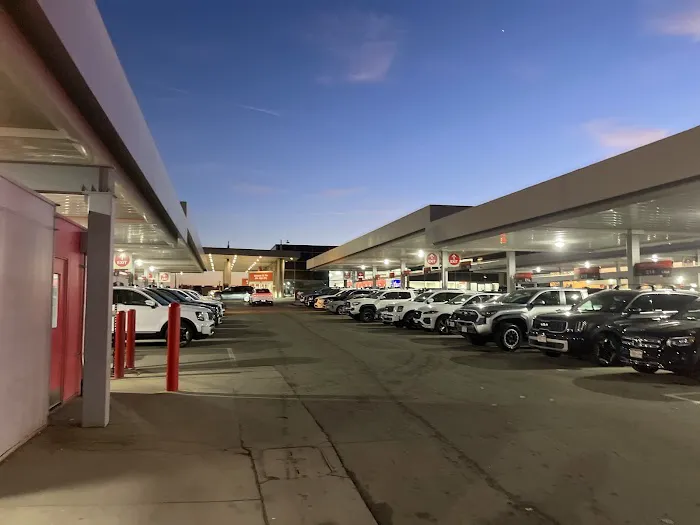 Avis Car Rental Picture 3
