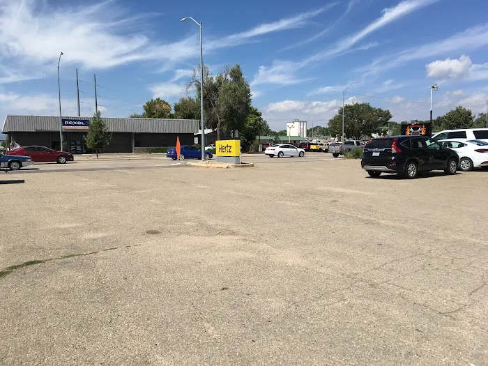 Hertz Car Rental - Longmont - South Main Street Picture 4
