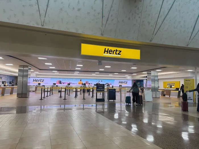 Hertz Car Rental - Phoenix - Phoenix Sky Harbor International Airport (PHX) Picture 2