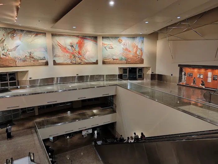 Hertz Car Rental - Phoenix - Phoenix Sky Harbor International Airport (PHX) Picture 5